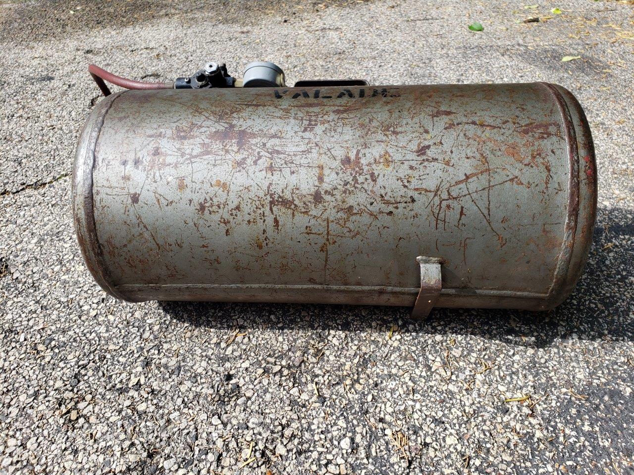 Portable Steel Air Carry Tank with the hose