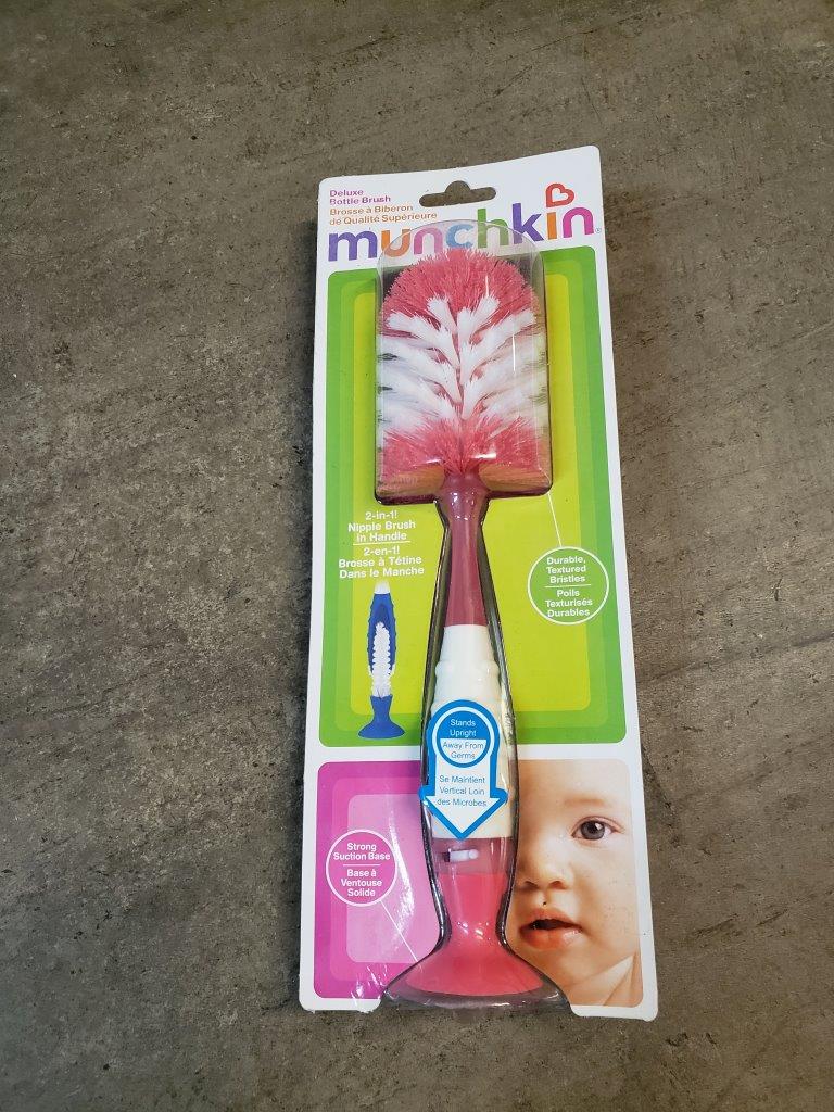 Munchkin Deluxe Bottle Brush