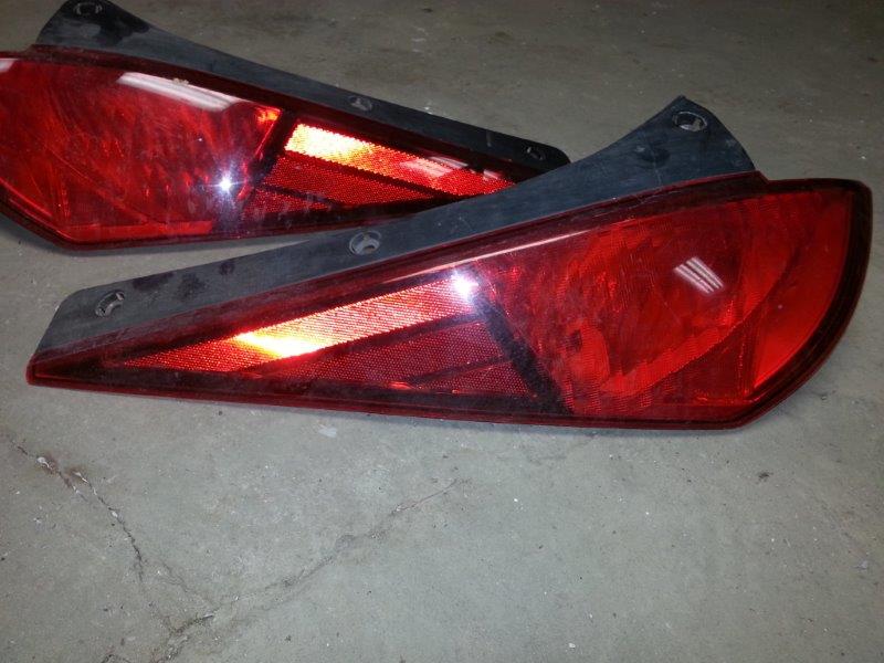 Right and Left tail lights for Nissan 350z 2003,2004,2005