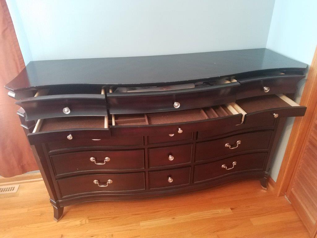 Magnussen Home Furniture Joplin Dresser Chest of drawers B1001-20