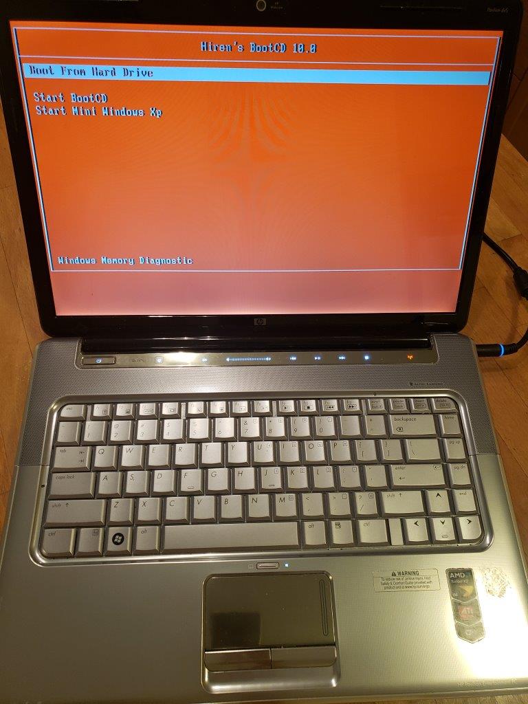 HP Pavilion DV5 1002NR HALF TOP 15.4 inch WXGA GLOSSY LCD SCREEN + WebCam, BLACK