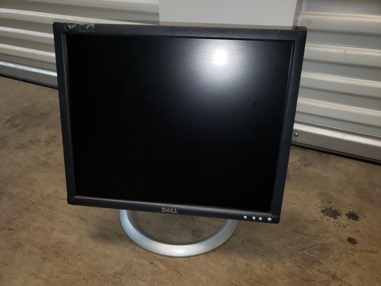 19" Dell 1905FP DVI/VGA LCD Monitor w/USB (Silver/Black)