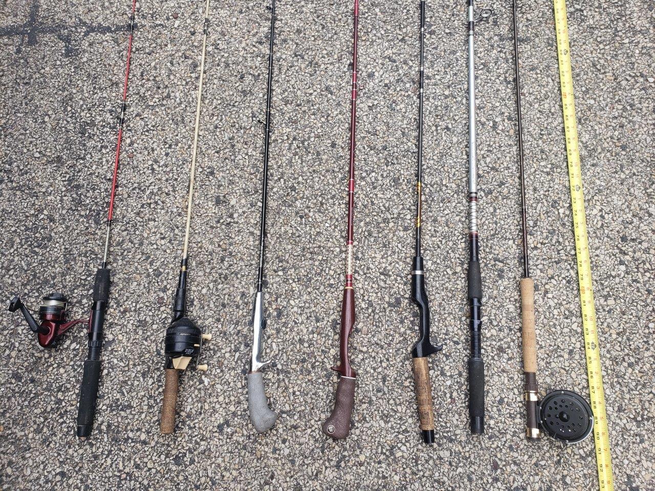 13 fishing rods, 5 with reels long poles